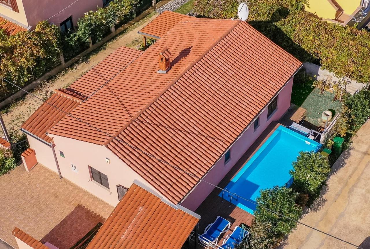 Modern Holiday Home With Pool & 4 Bikes, Near Center Fažana Exterior foto